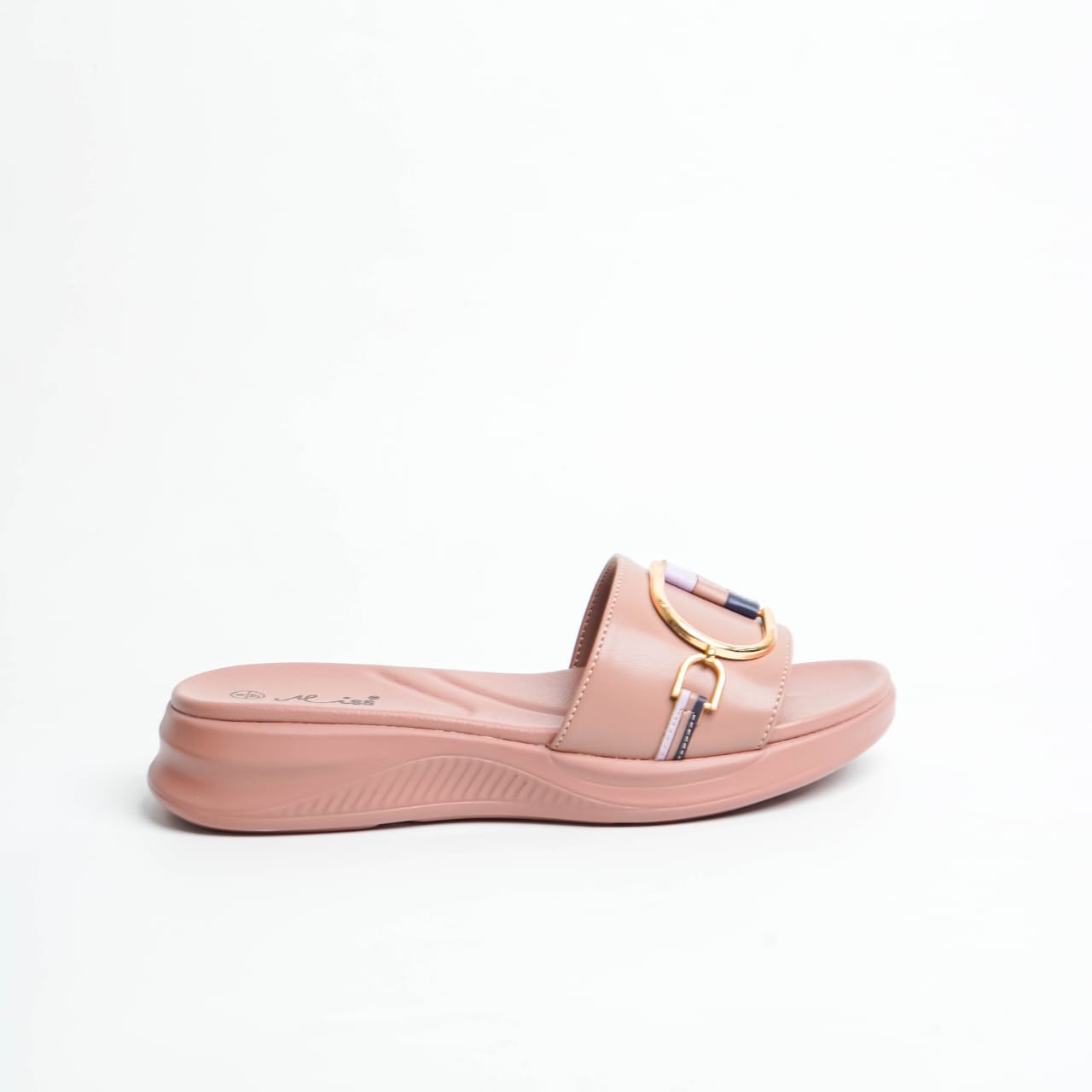 Chic Buckle Blush