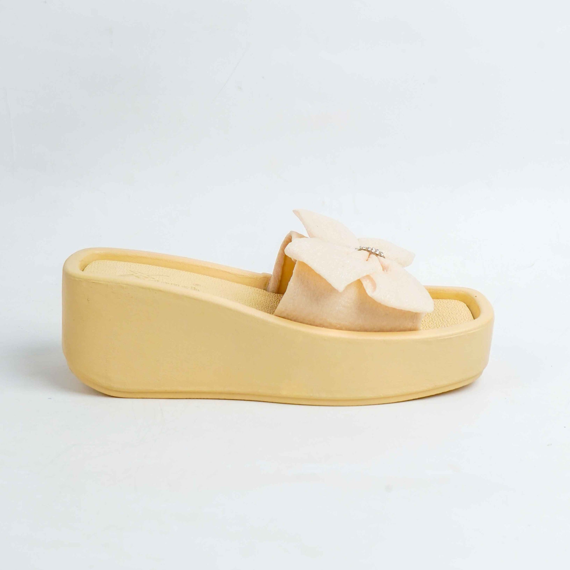 Cream Wedge